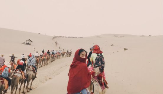 适合旅行发朋友圈的30条句子：20多岁的眼睛是用来看世界的