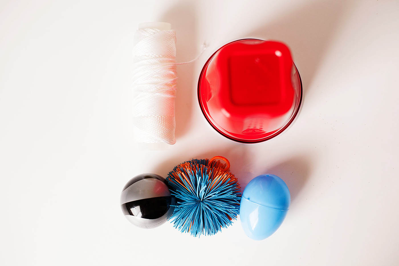 5款用纸杯玩的亲子游戏，互动和挑战性强，解锁爸爸陪娃神技能