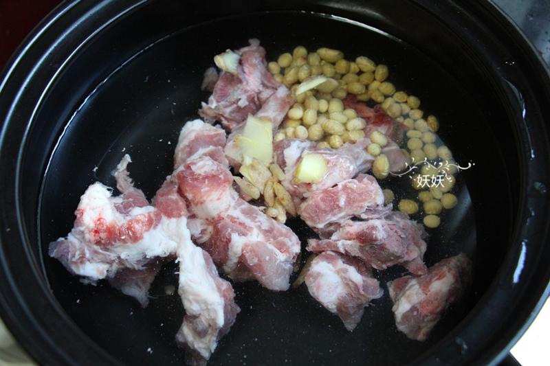 黄豆排骨汤的做法窍门，炖排骨放黄豆好吃吗