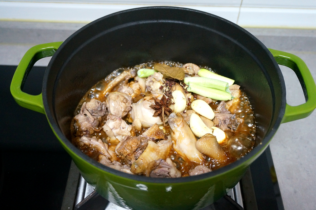 栗子煲鸡汤(栗子煲鸡汤的做法)