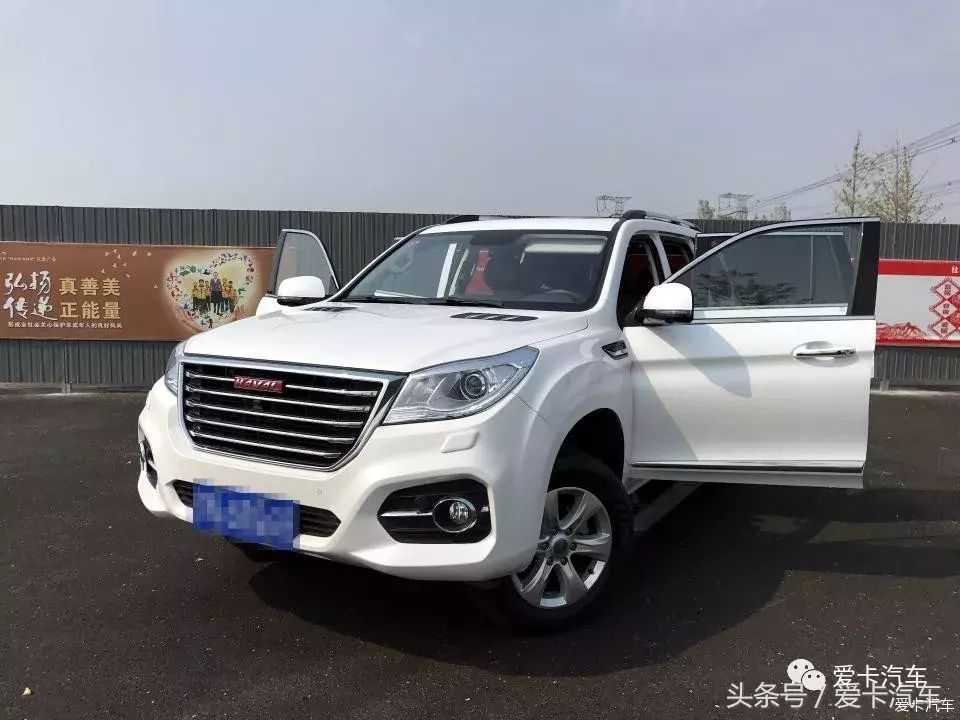入手了哈弗H9，感觉这车性价比挺高的，为什么选白色呢？