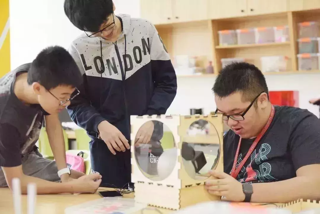 探校丨深度揭秘苏州园区两大王牌国际高中:德威and领科!