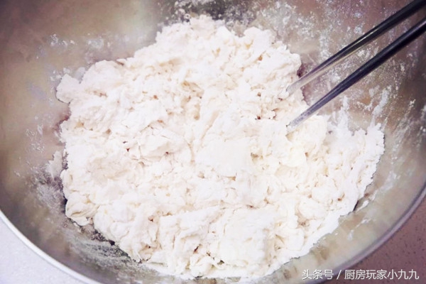 饺子面皮的做法窍门：怎样和饺子面好吃？自己做饺子皮怎么和面？
