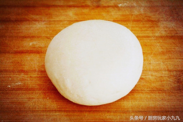 饺子面皮的做法窍门：怎样和饺子面好吃？自己做饺子皮怎么和面？