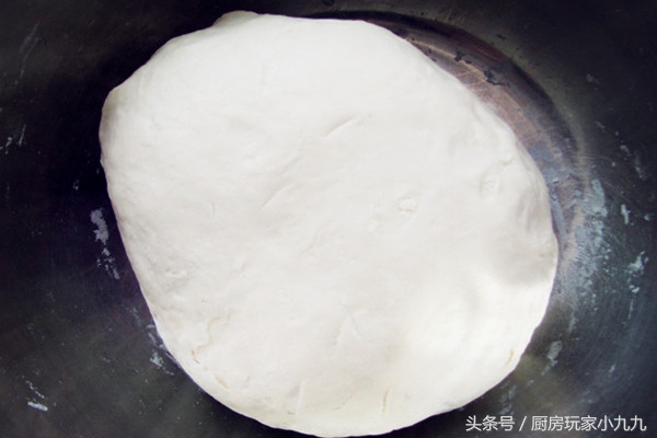 饺子面皮的做法窍门：怎样和饺子面好吃？自己做饺子皮怎么和面？