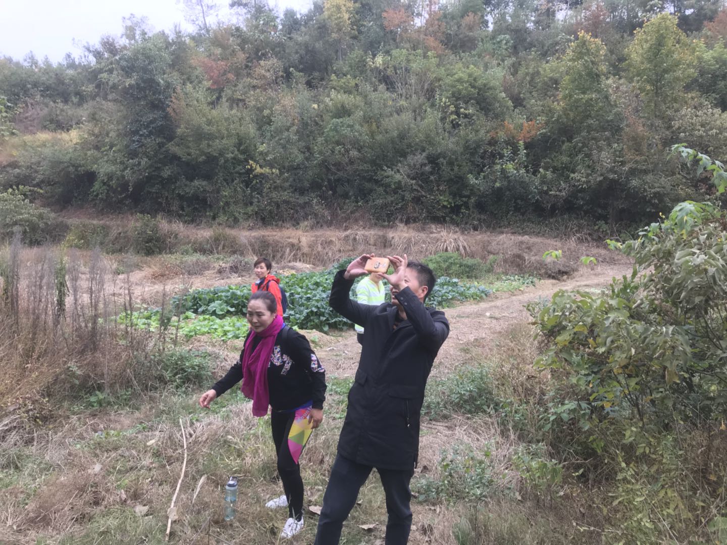 炊烟袅袅升起处，农家饭菜飘香时