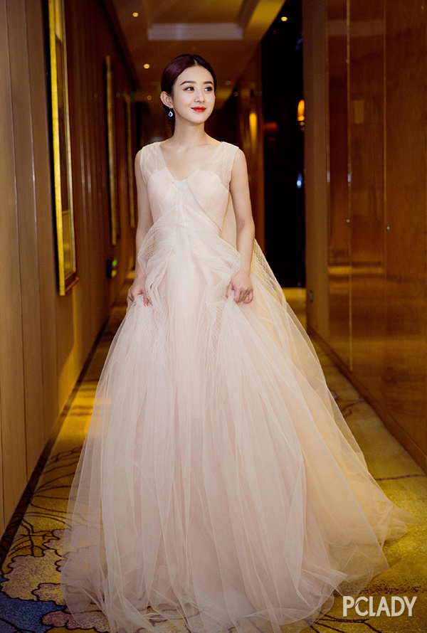 別只知道Vera Wang，國內(nèi)高定婚紗的水準才驚艷呢