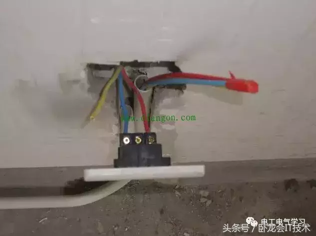 这些事做到了，家庭装修电路布线就不难，图解真实电工布线