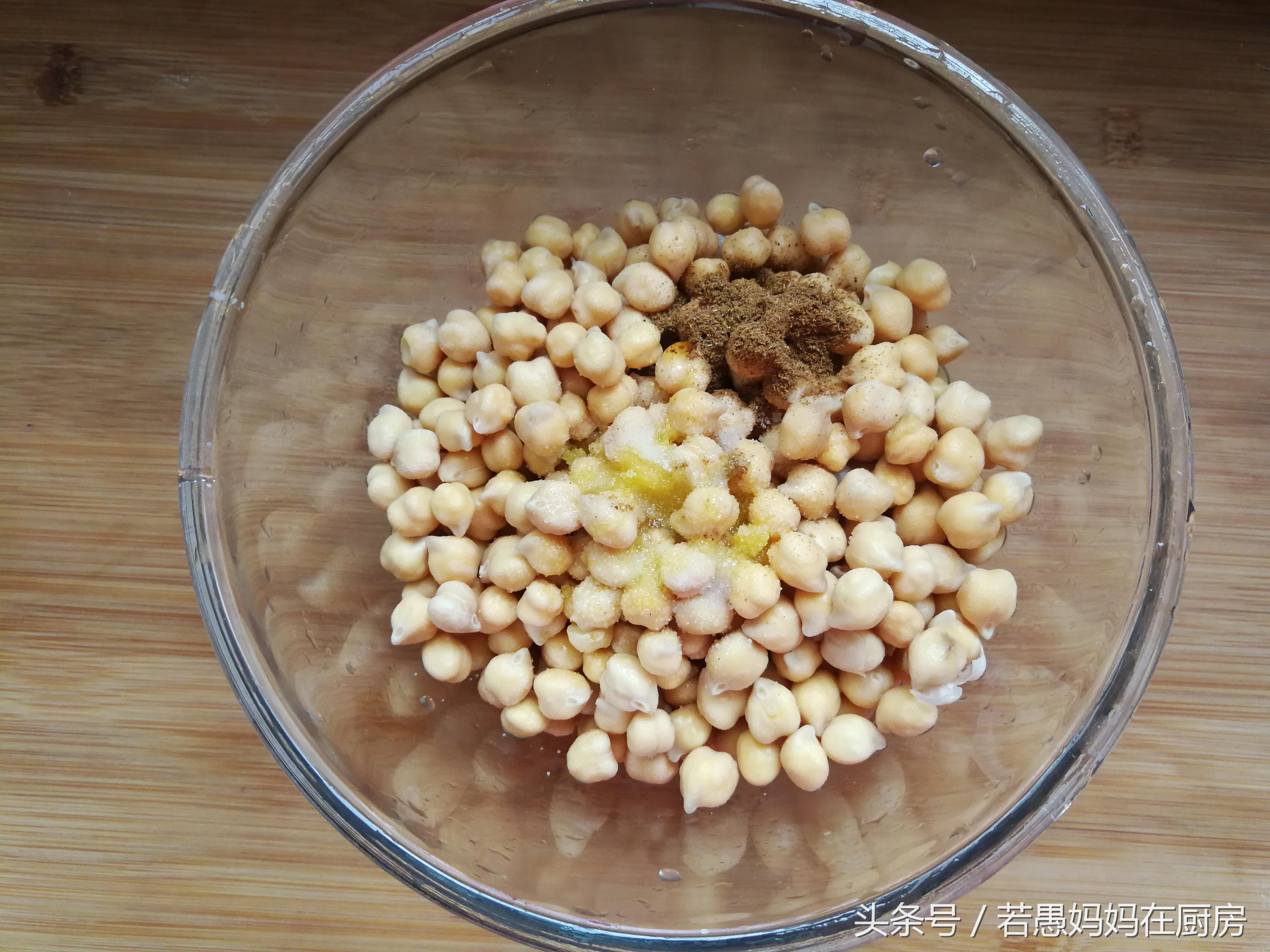 鹰嘴豆的功效(黄豆红豆黑豆都不如这种豆，每天吃点它，强身健体增强免疫力)