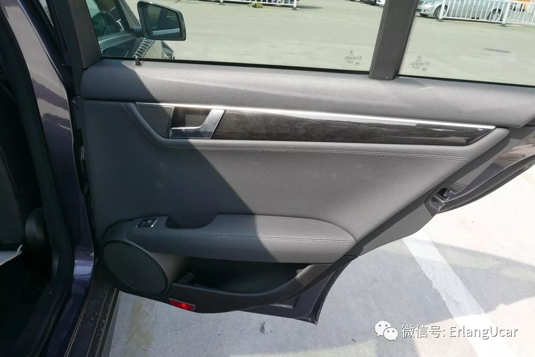 独领风潮 精英本色 奔驰W204 C300