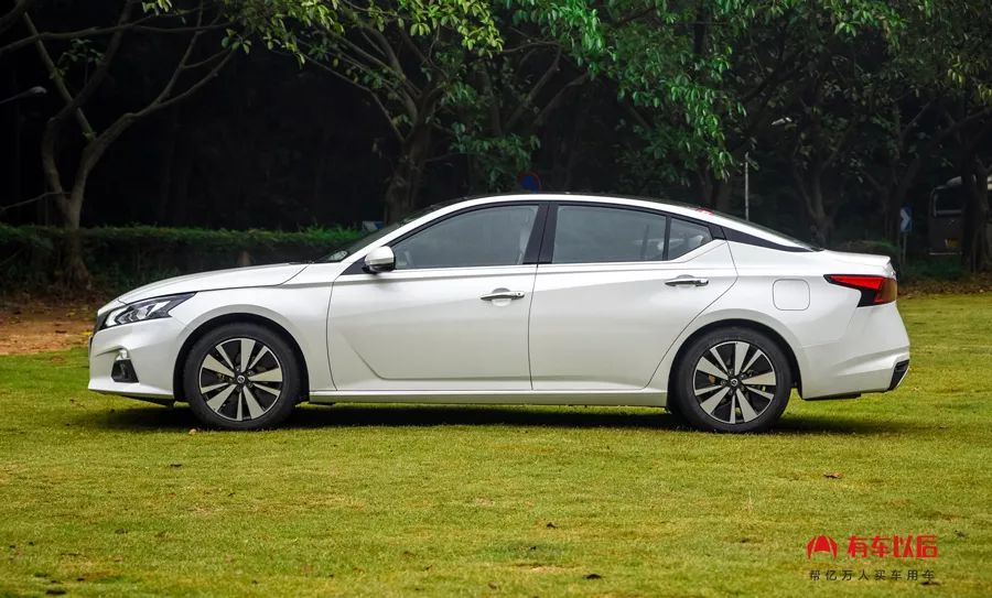 车长近5米，2.0T+CVT，领先试驾全新天籁