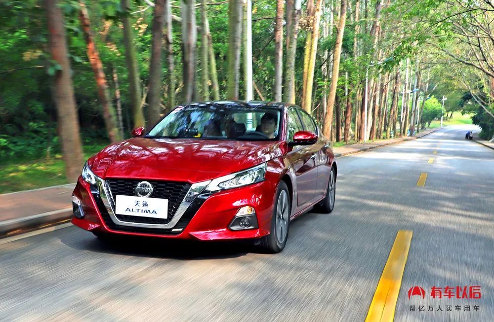 车长近5米，2.0T+CVT，领先试驾全新天籁