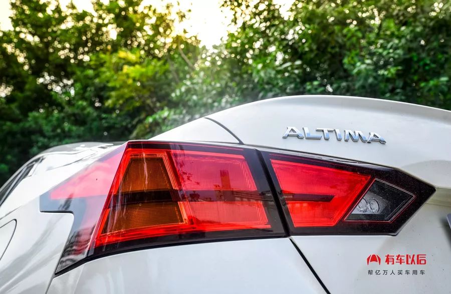 车长近5米，2.0T+CVT，领先试驾全新天籁
