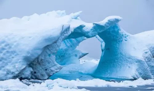 中国将在南极建首个永久机场，40斤的娃背10斤书包压弯了腰！