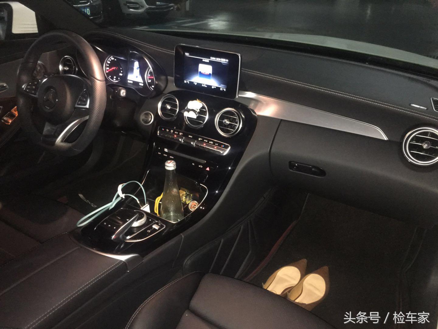 小姐姐卖34万的奔驰C200轿跑 1年半贬值20%值得入手