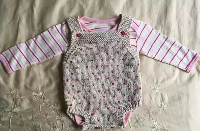 婴儿3到6月连体裤编织(可爱的宝宝连体裤背带裤) - 乐宝宝贝