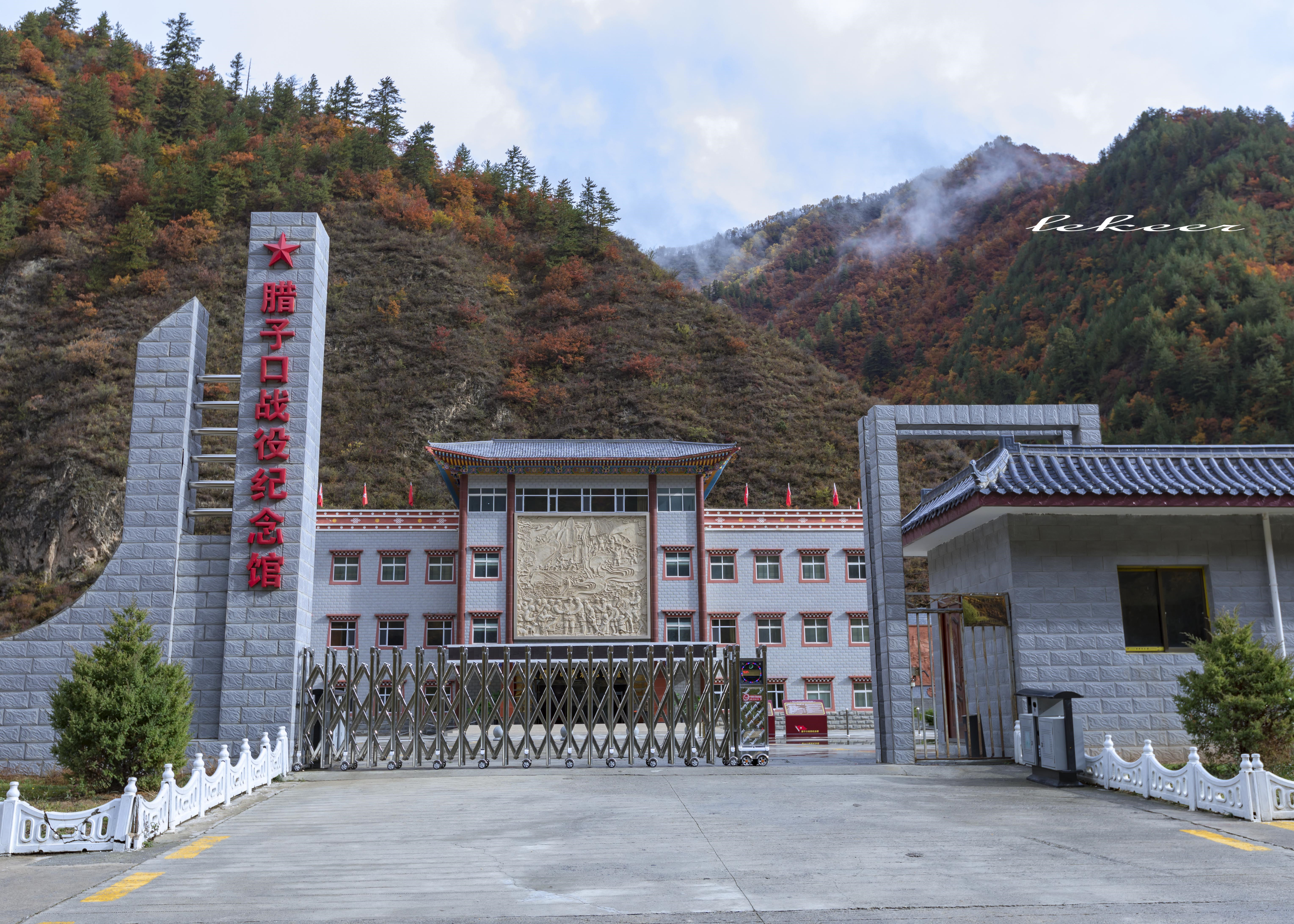 山水人文藏羌风情 炫丽画廊岂止川西环线 这里路好车少景美速来！