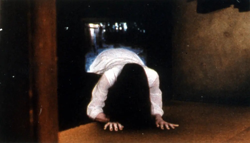 华语圈的《山村老尸》《异度空间》《双瞳》都为观众留下深刻印象