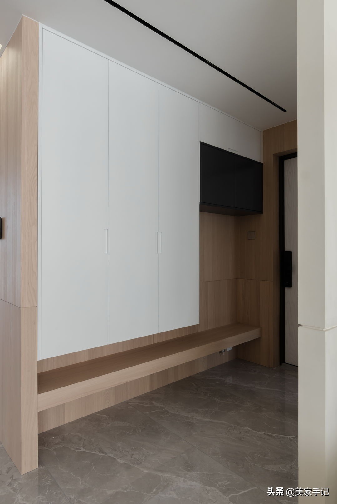 坚持极简主义的江苏夫妇，把家装修得一尘不染，看着都高级