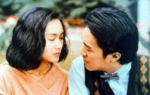 她被誉为“最美紫霞”，曾与星爷假戏真做，险些陷入“尺度”泥潭