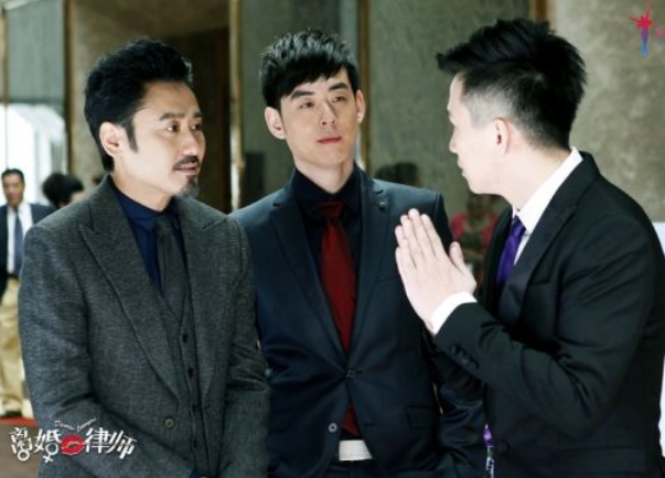 《秋蝉》39岁刘欢撞脸李佳琦，曾拒章子怡橄榄枝，今因任嘉伦被嘲