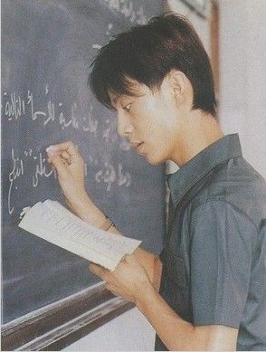 这7位艺人曾经是人民教师，有人浑水摸鱼，有人执教数年受人敬仰