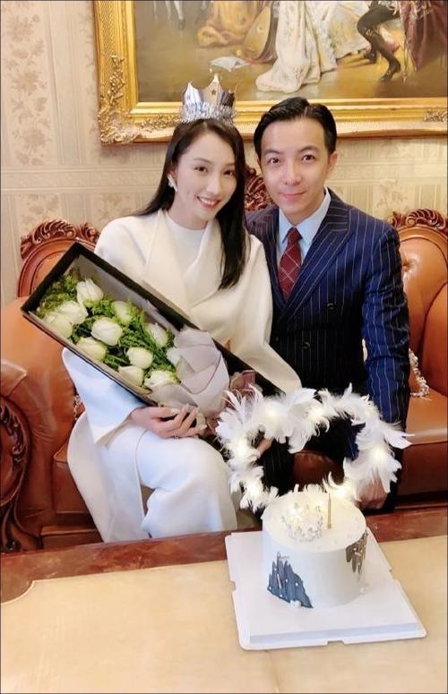 郑建鹏的老婆郑建鹏妻子言真