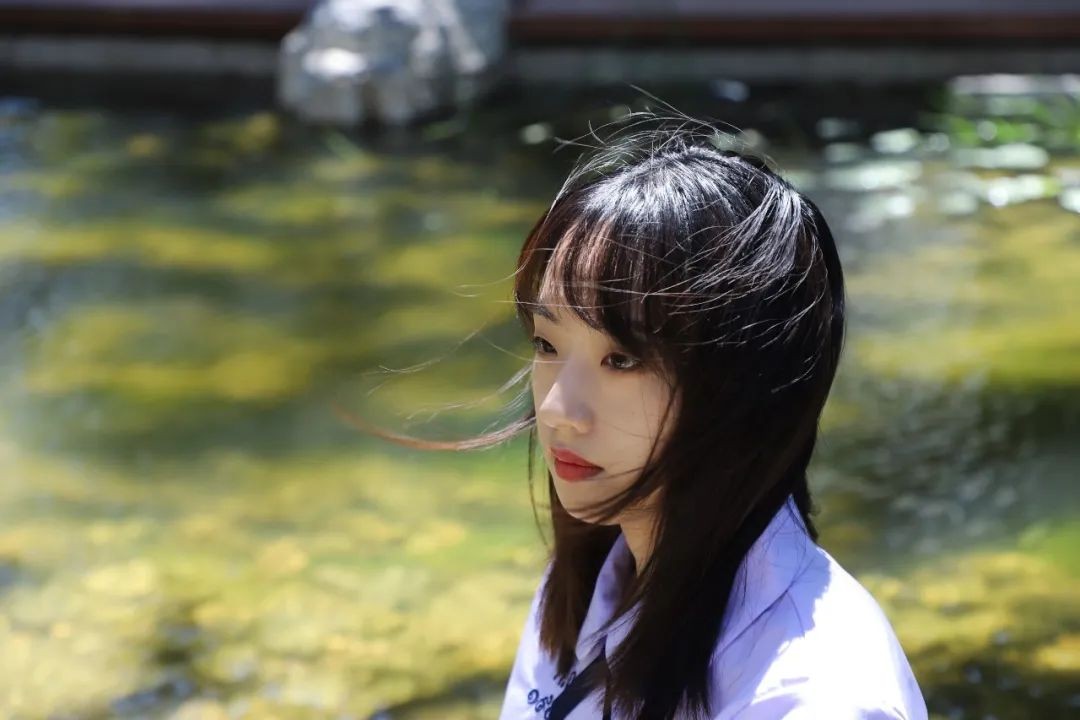 惊艳！北京“双一流”名校2021级新生辅导员集体亮相，网友：眼前一亮！