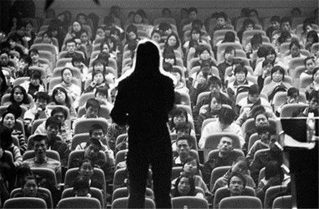 大学校花交往黑人男友（还记得15年前被黑人男友传染）