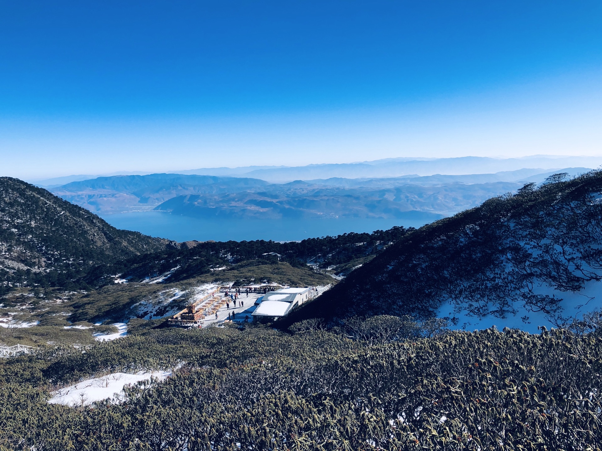 苍山：大理著名的“风花雪月”四景之一，风光秀美，巍峨壮观