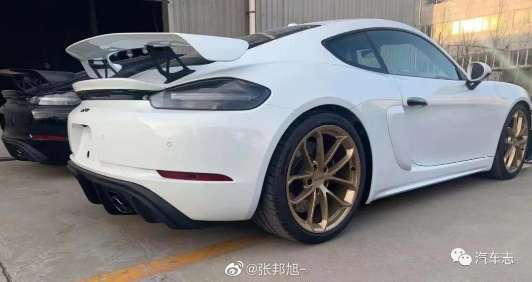 落地或超200万的718受追捧，订配额需50万，保时捷官宣引进GT4 RS