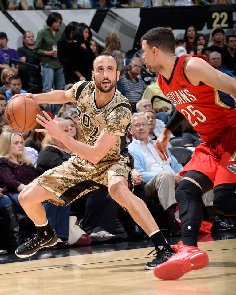 nba后撤步远投有哪些(NBA经常看到的后撤步投篮，为何在CBA近乎绝迹？说出来你别不信)