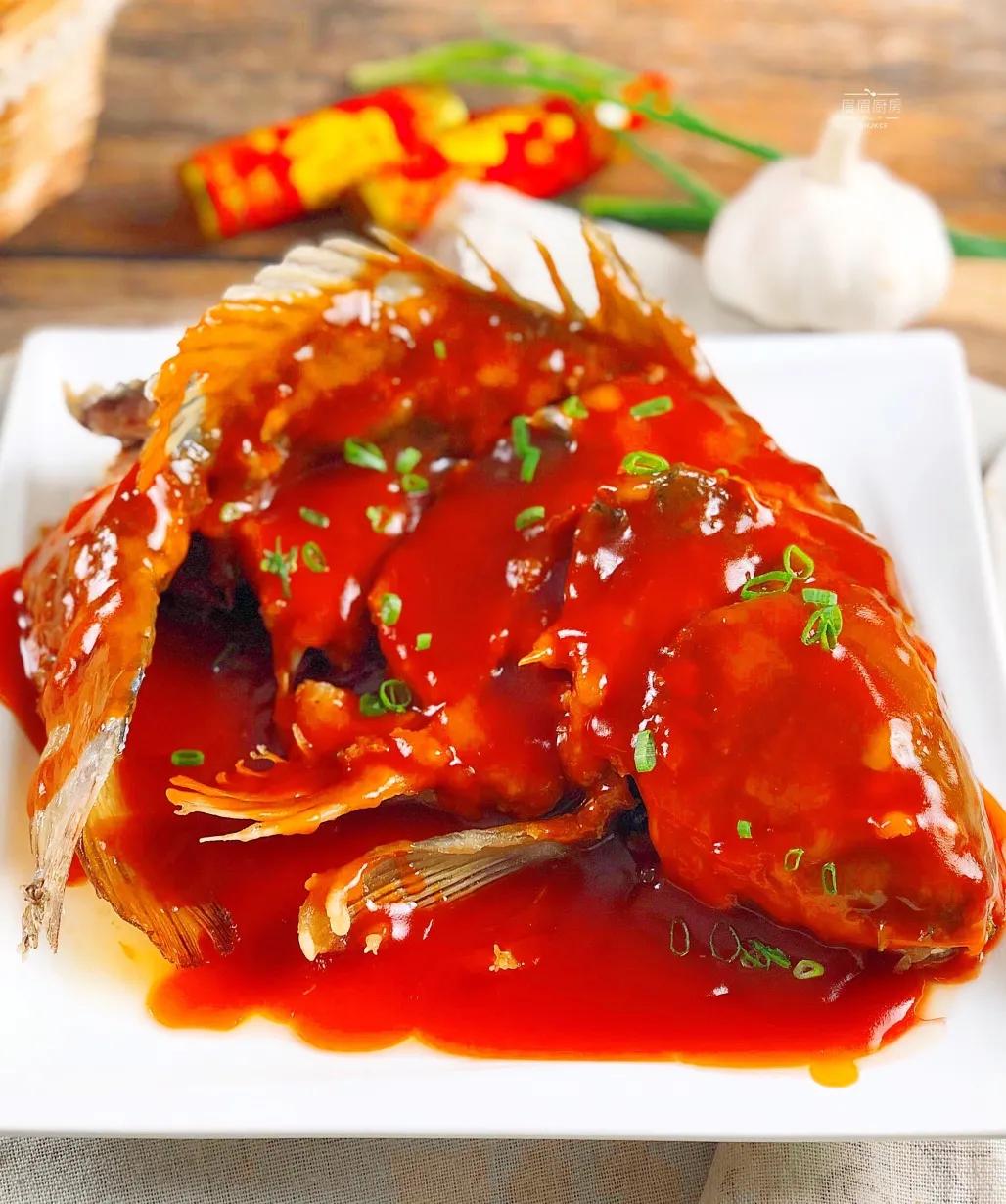 春节吃鱼有讲究,留头留尾,年年有余