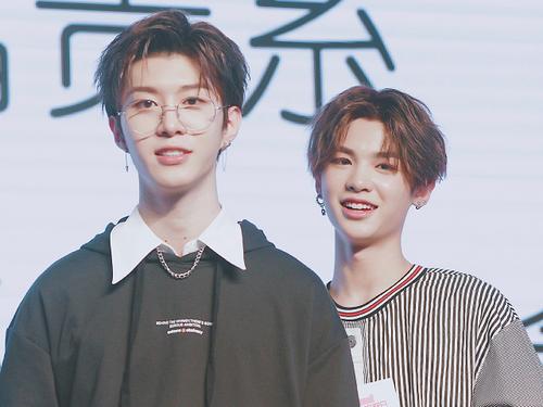 范丞丞黄明昊(皇权富贵cp)这对cp有惊艳到你了吗?你嗑吗?