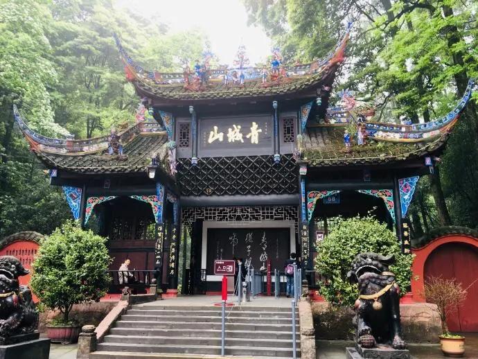 四川旅行游玩必打卡的9个景点，你知道吗