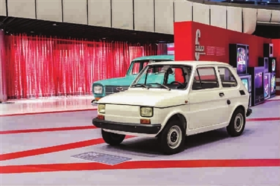 夜上?！じ裾{(diào)｜車(chē)輪滾滾，我和我路過(guò)的光陰