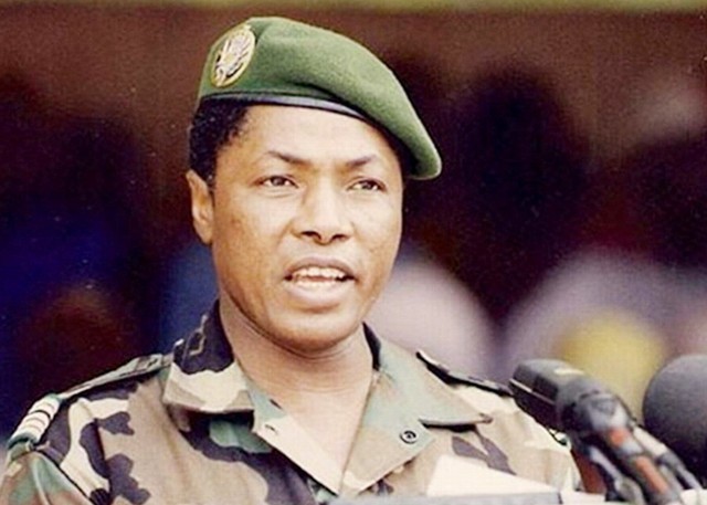 28年前，广州姑娘远嫁非洲黑人，生下两个混血宝宝，后来怎么样了