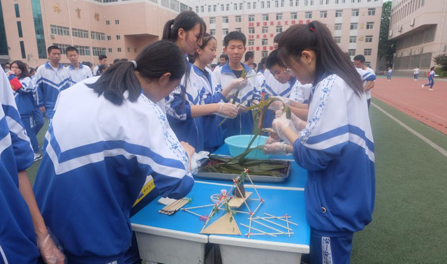 甘肃12名学生已收到清华北大的录取通知书，分别出自哪几所中学？