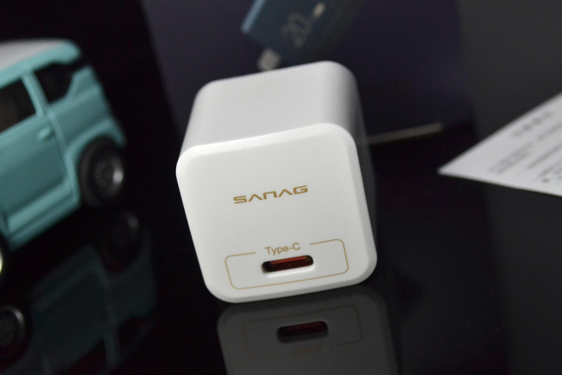 20W的sanag N1充电器：苹果新宠终于到手了