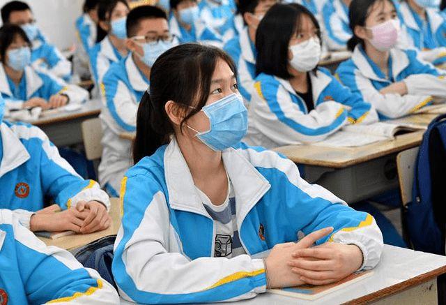 中考成绩不上不下，选“好技校”还是“烂高中”？毕业后差距明显