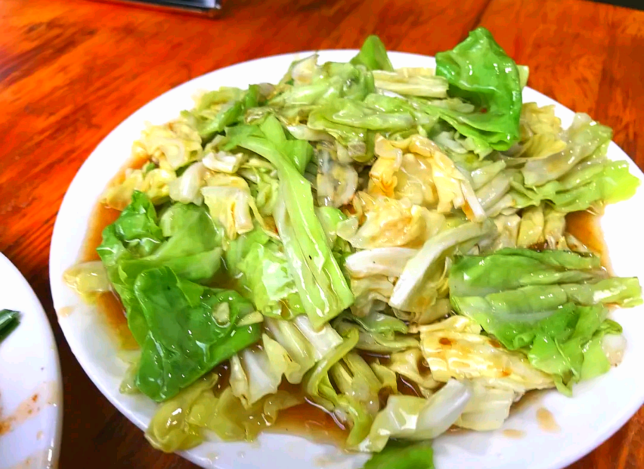 传说中的“大厨”，成都正宗的苍蝇馆子，回锅肉下饭，扣肉肥糯香