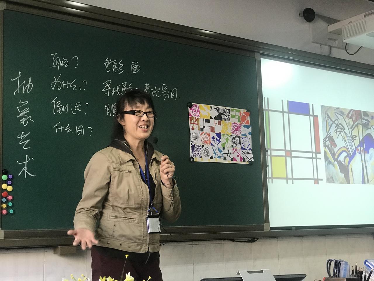 教师行业“铁饭碗”将不保？这四类老师面临失业，家长却拍手叫好