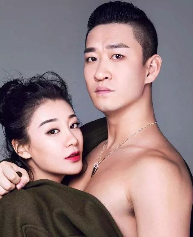 曹云金的肆意情史,背叛师门抛弃美貌妻子,靠名气征服了5个女人