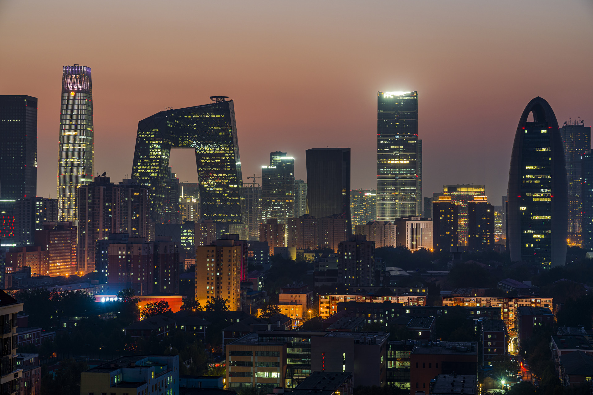 房?jī)r(jià)正在加速分化！北京樓市，最魔幻的一幕出現(xiàn)了