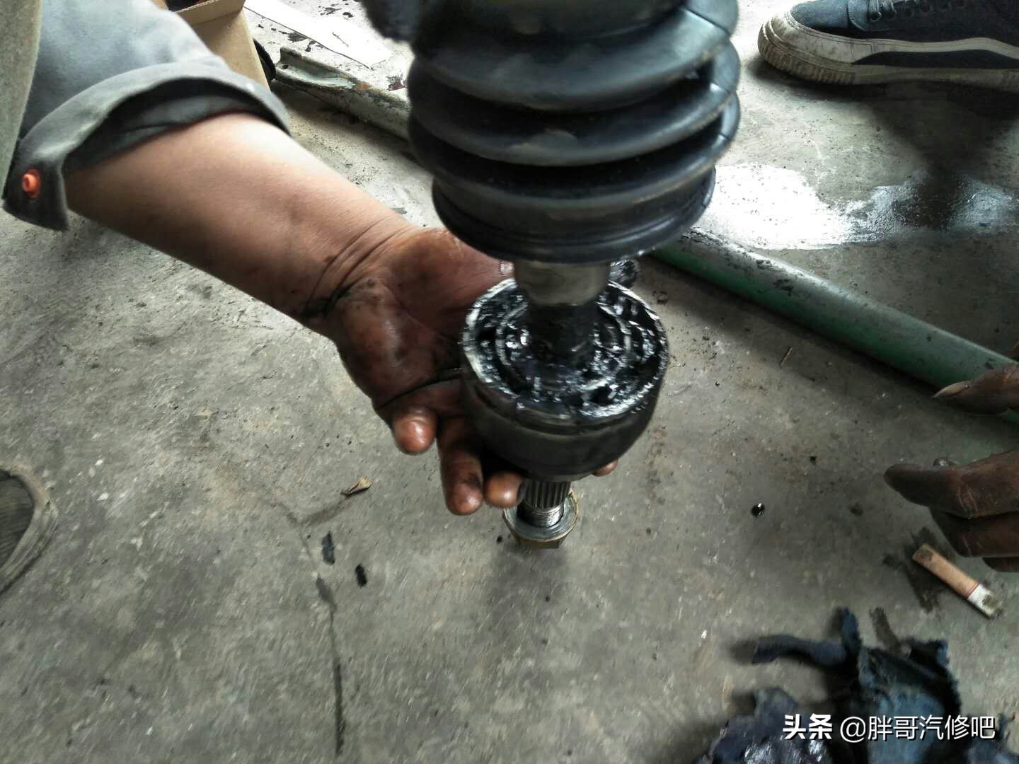 10万公里的车该如何保养？检查不是走马观花，保养不只是换机油