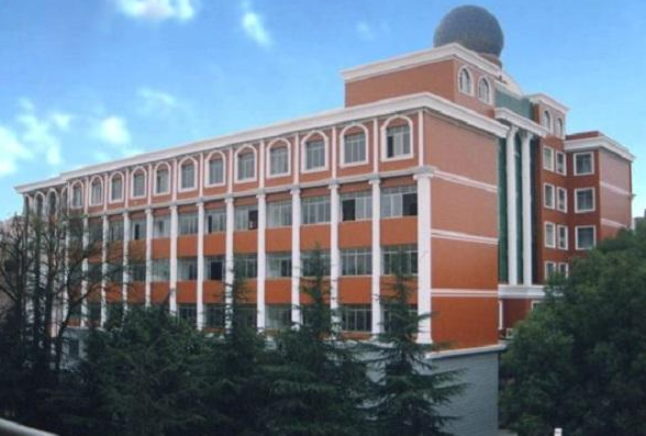 湖南邵阳“王炸级别”3所中学，这一所过一本线700多人，太牛