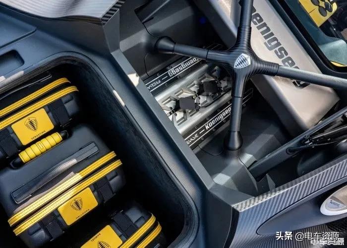 或许这是最后一个能听见超跑声浪的时代了丨超跑的新能源之路