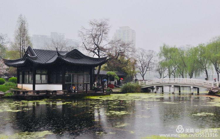 莫愁湖——粉黛江山，留得半湖烟雨；王侯事业，都如一局棋枰