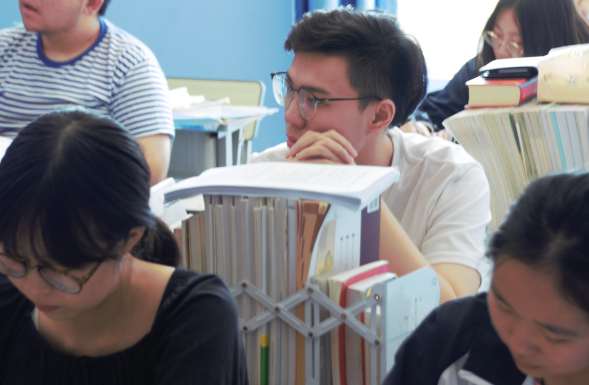 华科大和同济大学相隔千里，为啥结下8年恩怨？后来还对簿公堂