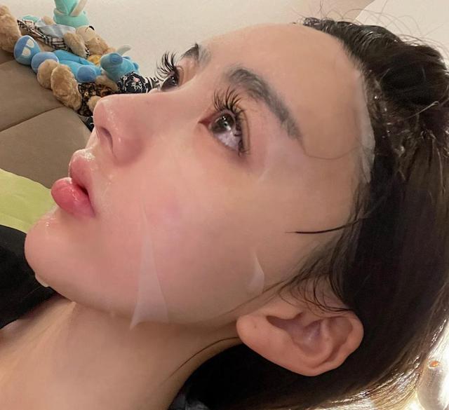 女生一定要知道的“护肤常识”！水乳3个月内用完，面膜要躺着敷